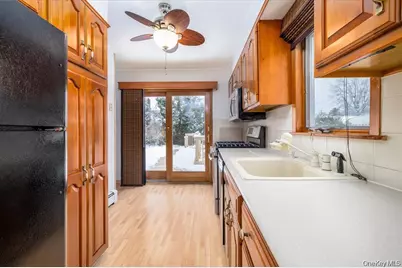 159 Nevada Street, Hicksville, NY 11801 - Photo 9