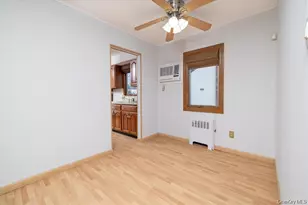 159 Nevada St, Hicksville, NY 11801 - Photo 5