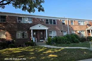 196-07 Dunton Ave, Hollis, NY 11423 - Photo 3