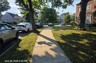196-07 Dunton Ave, Hollis, NY 11423 - Photo 5