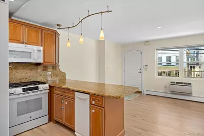 188 Beach 101st Street #1B, Rockaway Park, NY 11694 - Photo 9