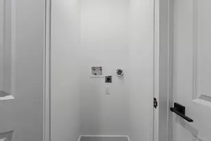 10224 Avenue K, Brooklyn, NY 11236 - Photo 5