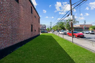 10224 Avenue K, Brooklyn, NY 11236 - Photo 15