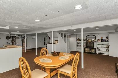 2782 Harvey Avenue, Oceanside, NY 11572 - Photo 17