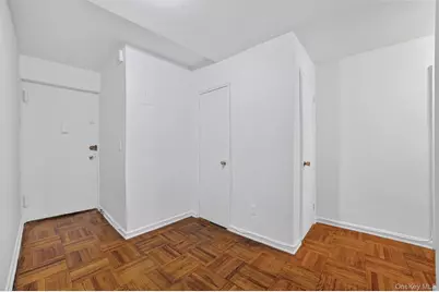 222 N Broadway #3D, Yonkers, NY 10701 - Photo 3