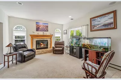 4 Pheasant Court, Riverhead, NY 11901 - Photo 13