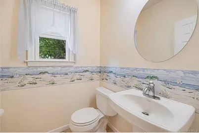 4 Pheasant Court, Riverhead, NY 11901 - Photo 25