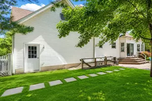 4 Pheasant Ct, Riverhead, NY 11901 - Photo 23