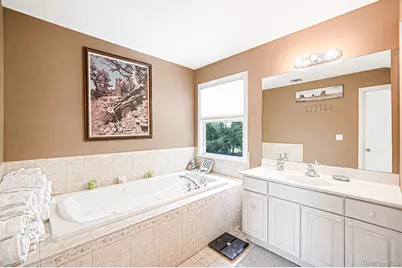 4 Pheasant Court, Riverhead, NY 11901 - Photo 29