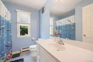 4 Pheasant Ct, Riverhead, NY 11901 - Photo 33