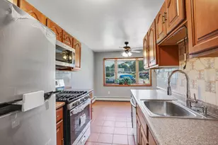 66 Patio Rd, Middletown, NY 10941 - Photo 9