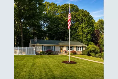 26 Garden Drive, New Windsor, NY 12553 - Photo 1
