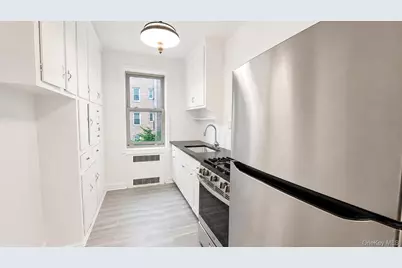 84-49 168th Street #2V, Jamaica, NY 11432 - Photo 17