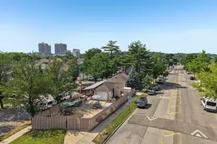 78-14 Langdale St, Floral Park, NY 11040 - Photo 45
