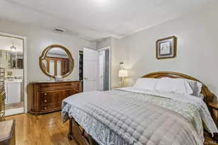78-14 Langdale St, Floral Park, NY 11040 - Photo 19