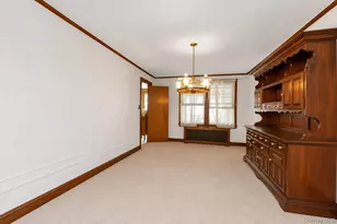 67 Dartmouth St, Valley Stream, NY 11581 - Photo 5