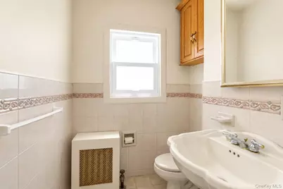 67 Dartmouth Street, Valley Stream, NY 11581 - Photo 11