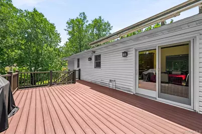 21 Arbor Lane, Bardonia, NY 10954 - Photo 35