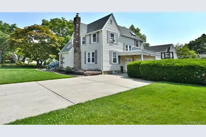 112 Cambridge Avenue, Garden City, NY 11530 - Photo 3