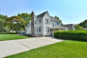112 Cambridge Ave, Garden City, NY 11530 - Photo 3