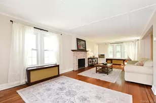 112 Cambridge Ave, Garden City, NY 11530 - Photo 7