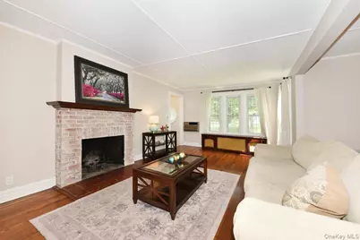 112 Cambridge Avenue, Garden City, NY 11530 - Photo 9