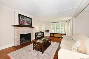 112 Cambridge Ave, Garden City, NY 11530 - Photo 9