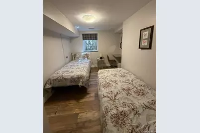 47 E Penn Street #Lower, Long Beach, NY 11561 - Photo 11