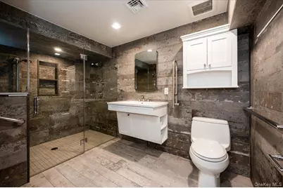 47 E Penn Street #Lower, Long Beach, NY 11561 - Photo 9