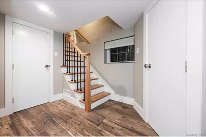 47 E Penn Street #Lower, Long Beach, NY 11561 - Photo 5
