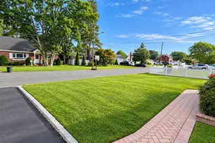1467 4th St, West Babylon, NY 11704 - Photo 3