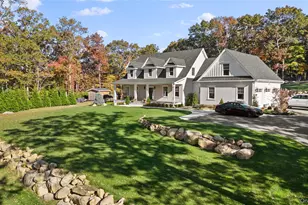 182 Farm Rd E, Wading River, NY 11792 - Photo 3