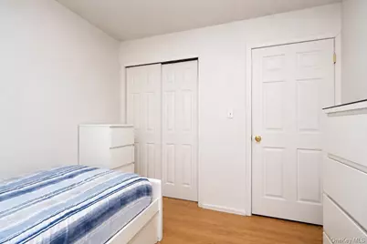 64 Amanda Court, New York, NY 10312 - Photo 31