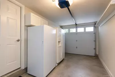 64 Amanda Court, New York, NY 10312 - Photo 7