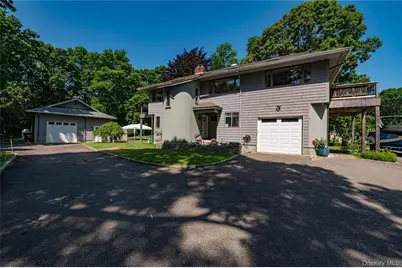 81 Manor Lane, Jamesport, NY 11947 - Photo 3