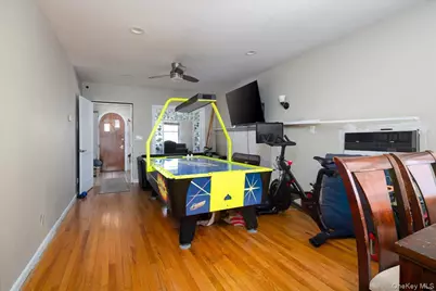 1036 California Place N, Island Park, NY 11558 - Photo 11