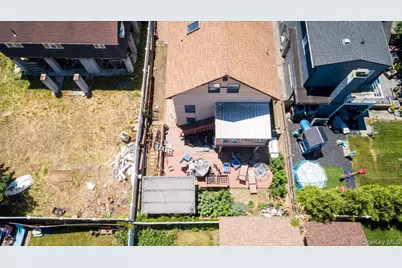 1036 California Place N, Island Park, NY 11558 - Photo 35