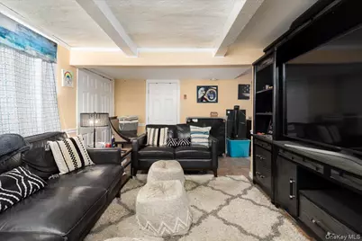 1036 California Place N, Island Park, NY 11558 - Photo 23