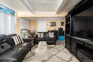 1036 California Pl N, Island Park, NY 11558 - Photo 23
