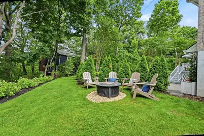 39 E Neck Road, Huntington, NY 11743 - Photo 29