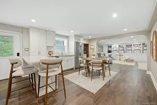 39 E Neck Rd, Huntington, NY 11743 - Photo 23