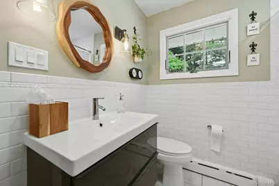39 E Neck Road, Huntington, NY 11743 - Photo 19