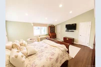 183 Lee Avenue, Hicksville, NY 11801 - Photo 13
