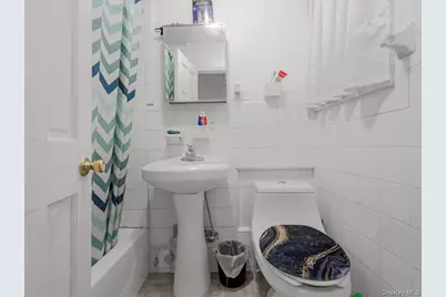 452 Lincoln Avenue #HSE, Brooklyn, NY 11208 - Photo 9