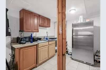 452 Lincoln Avenue #HSE, Brooklyn, NY 11208 - Photo 19