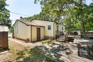 203 Hall St, Port Jefferson Station, NY 11776 - Photo 19