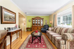 203 Hall St, Port Jefferson Station, NY 11776 - Photo 3
