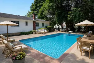 305 Nielson St, Dix Hills, NY 11746 - Photo 37
