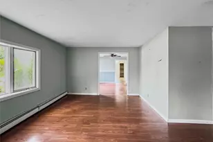 10 Windsor Pl, Shirley, NY 11967 - Photo 11