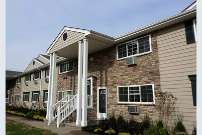 327 Brook Avenue #327-1A, Bay Shore, NY 11706 - Photo 1